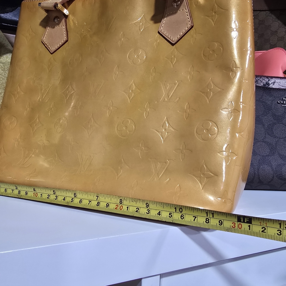 Louis Vuitton Yellow Monogram Vernis Houston Tote - Picture 13 of 13